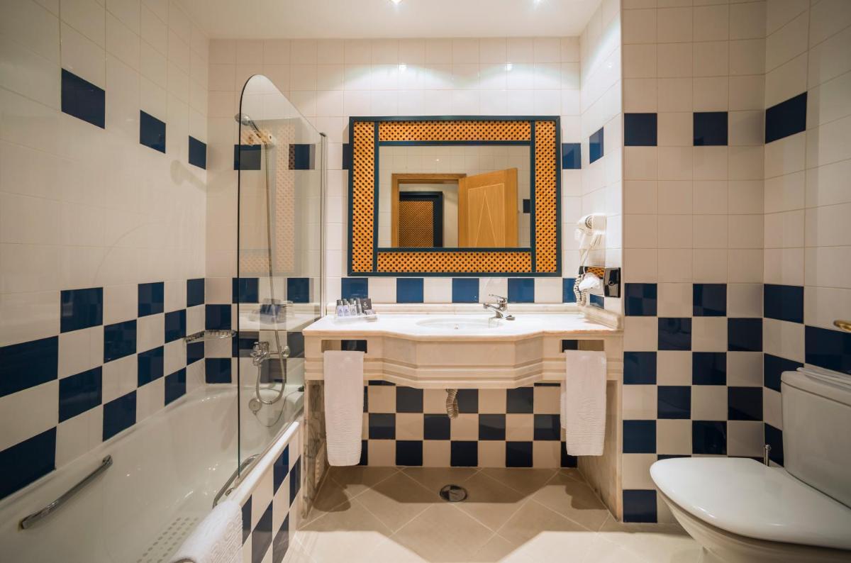 Uma casa de banho em Vila Gale Tavira