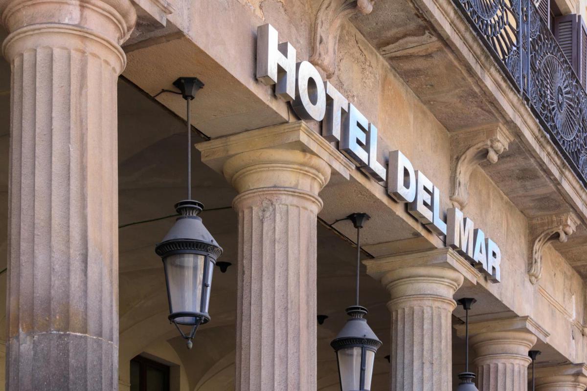 Hotel del Mar - Housity