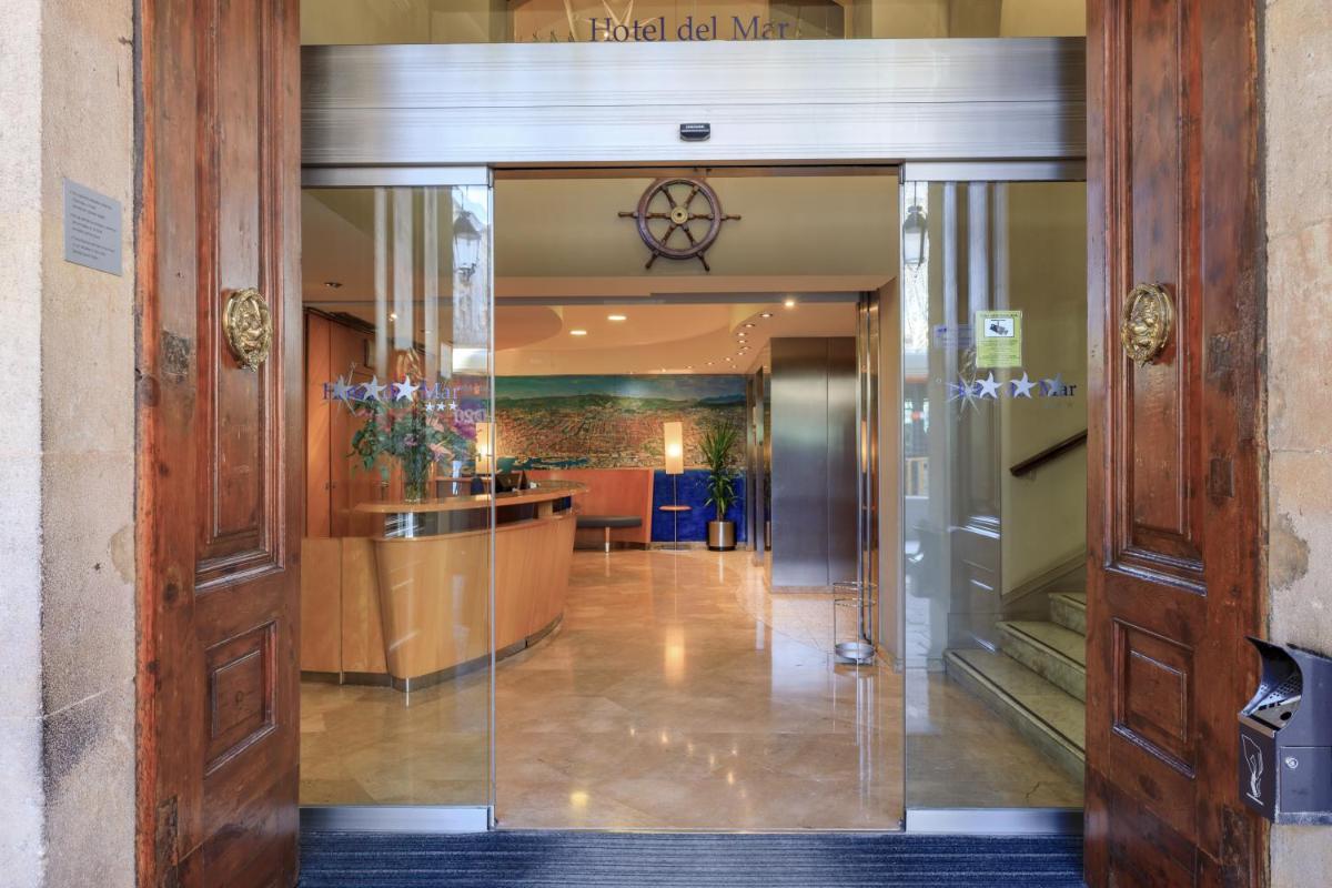 Hotel del Mar - Housity