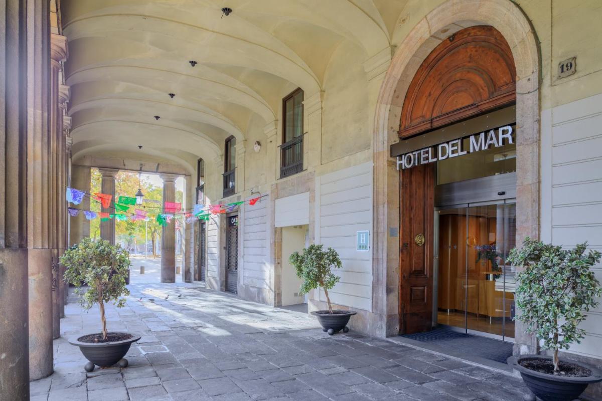 Hotel del Mar - Housity