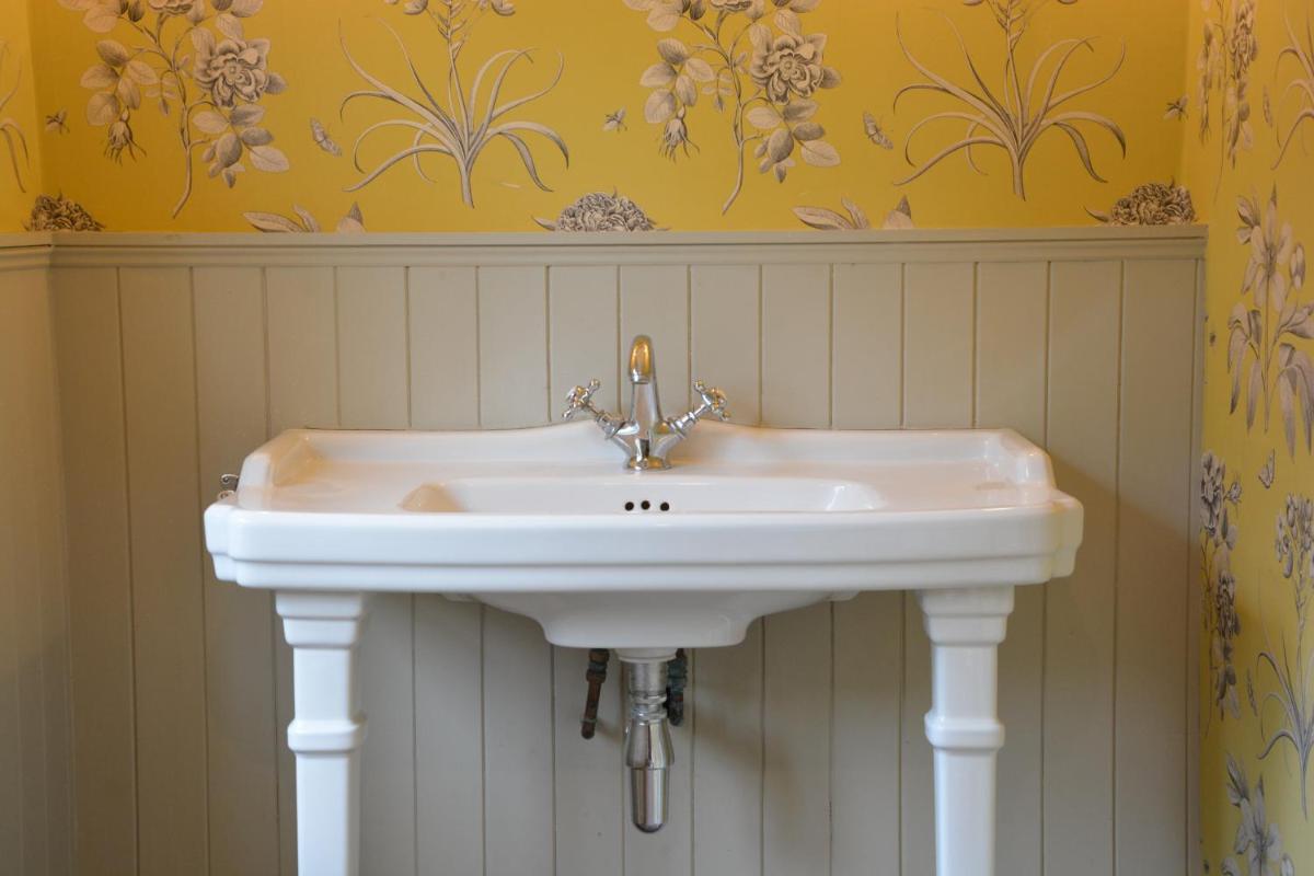 Rookyards, Spexhall - Housity