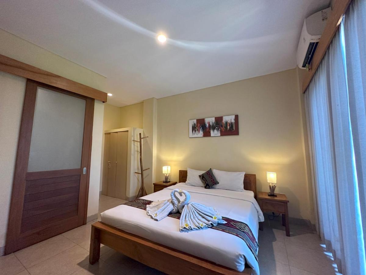 Oka's Guest House Canggu - Housity
