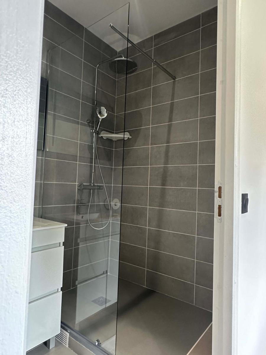 Logement avec piscine a 50 metre de la mer - Hizvo
