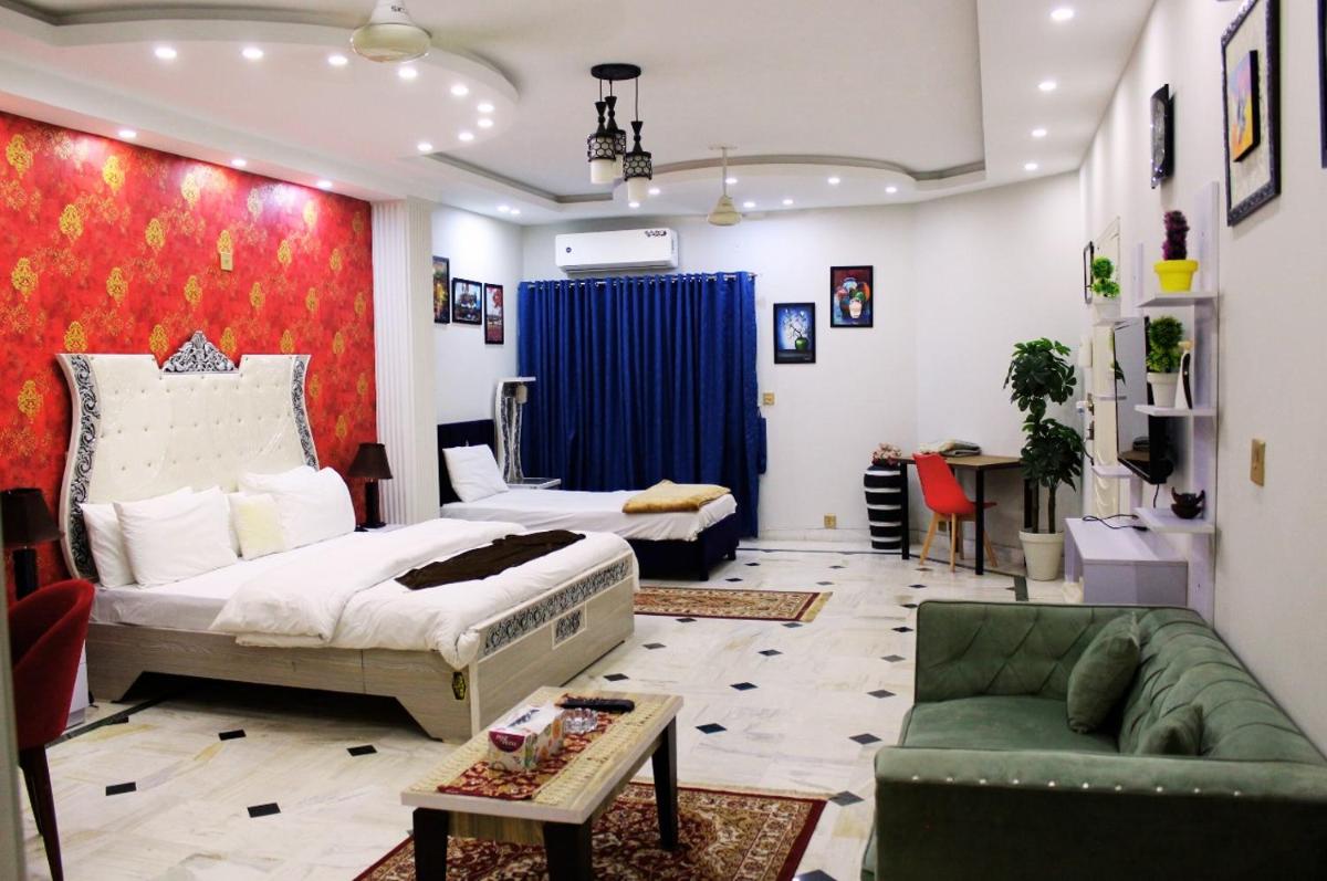 Zero Degree Guest House - Housity