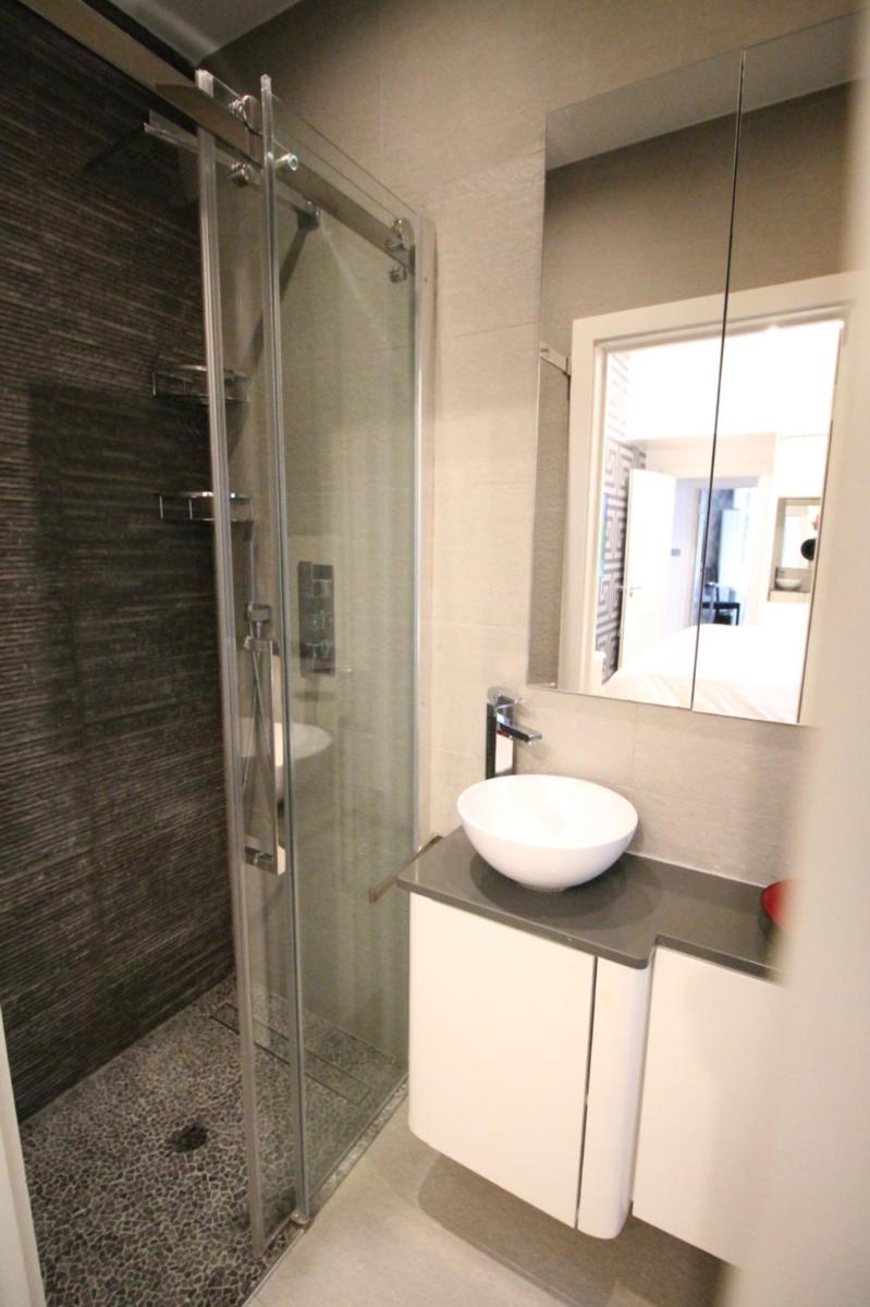 Suitetrails - Contemporary 3 double bedroom 2 bathroom Haven in the heart of Chelsea Exquisite London Apartment with a Designer's Touch