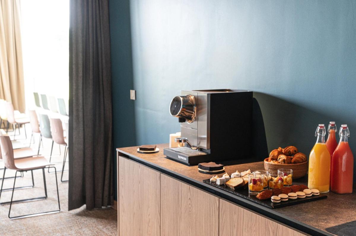 Nourriture dans l'hôtel ou à proximité