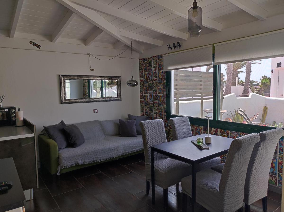 THE WHITE HOUSE with Pool - Playa Blanca - Housity