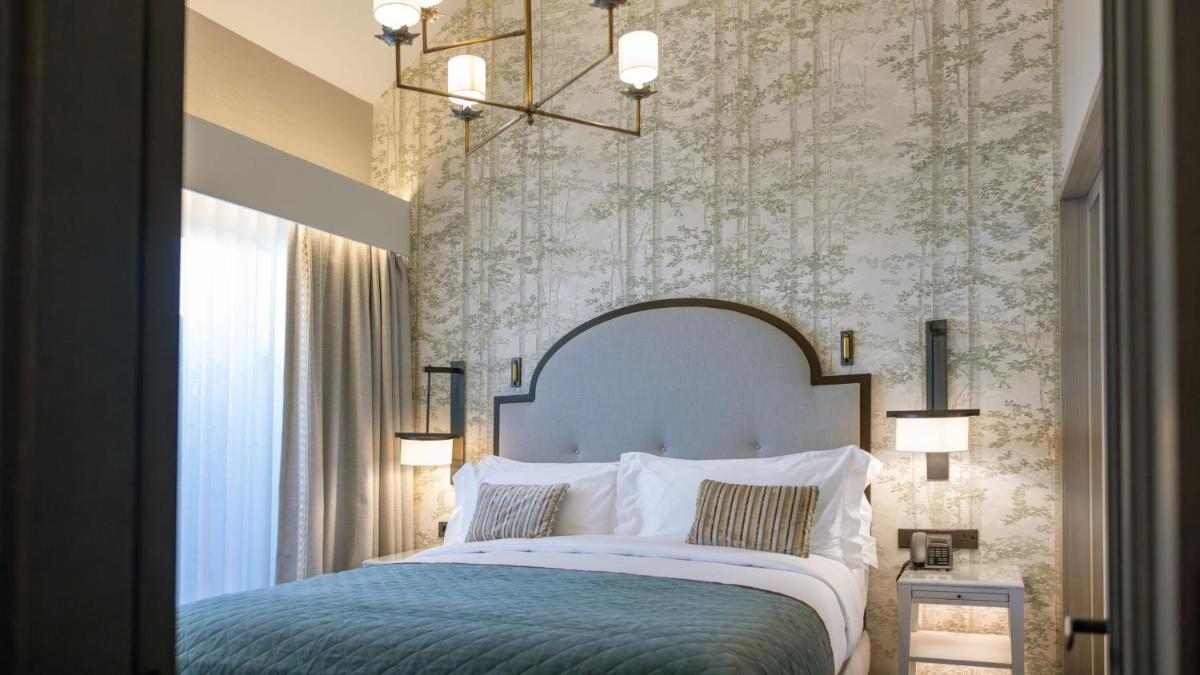 Uma cama ou camas num quarto em InterContinental Porto - Palacio das Cardosas by IHG