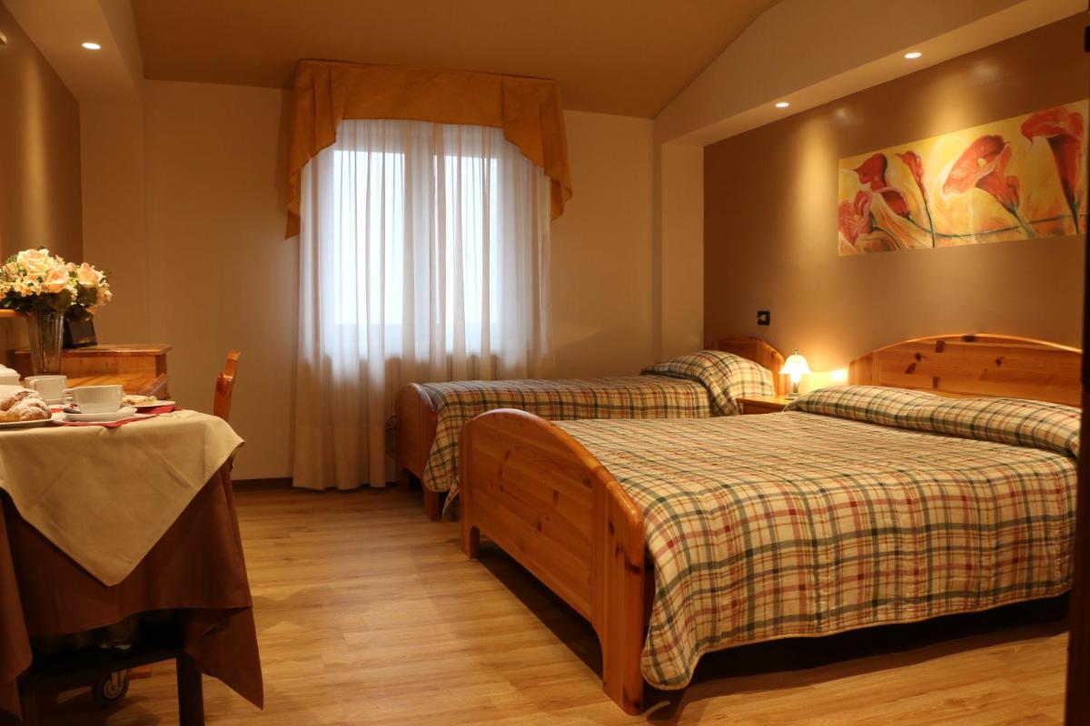Hotel Centrale - Housity