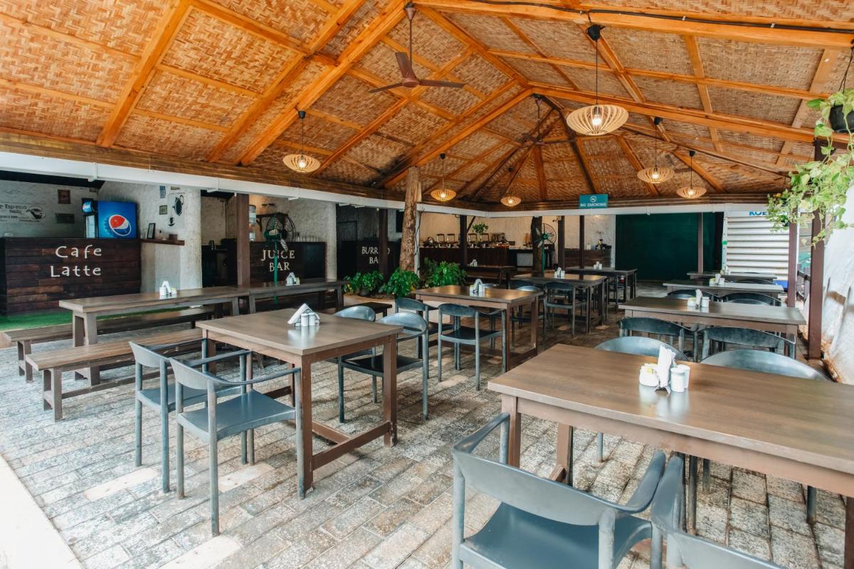Stone Wood Resort, Mandrem - Housity