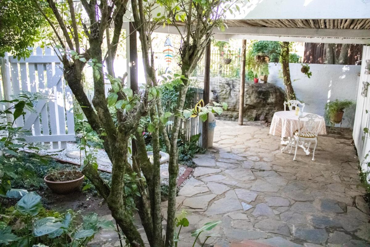 Panda's Guest Cottages - Housity
