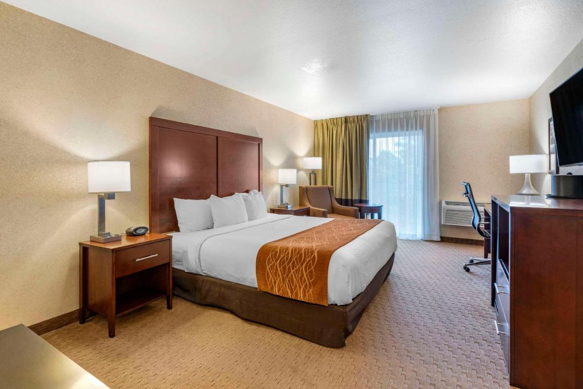 Comfort Inn & Suites Lincoln City - Housity