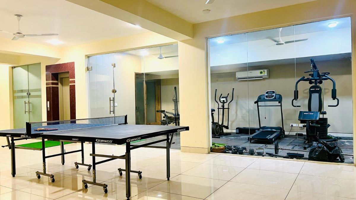BluO Studio4 Golf Course Road - Gym, Balcony, Lift - Hizvo