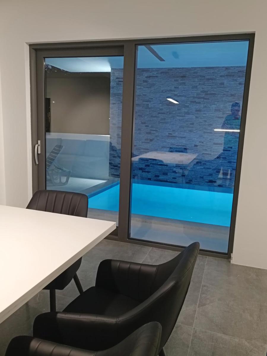 Holiday House 