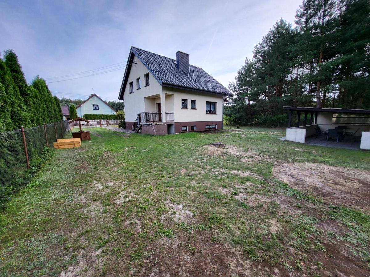 Ferienhaus am Waldrand in der Nähe eines Badesees - Housity