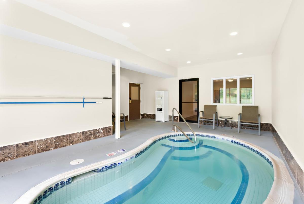 Best Western Palmyra Inn & Suites - Housity