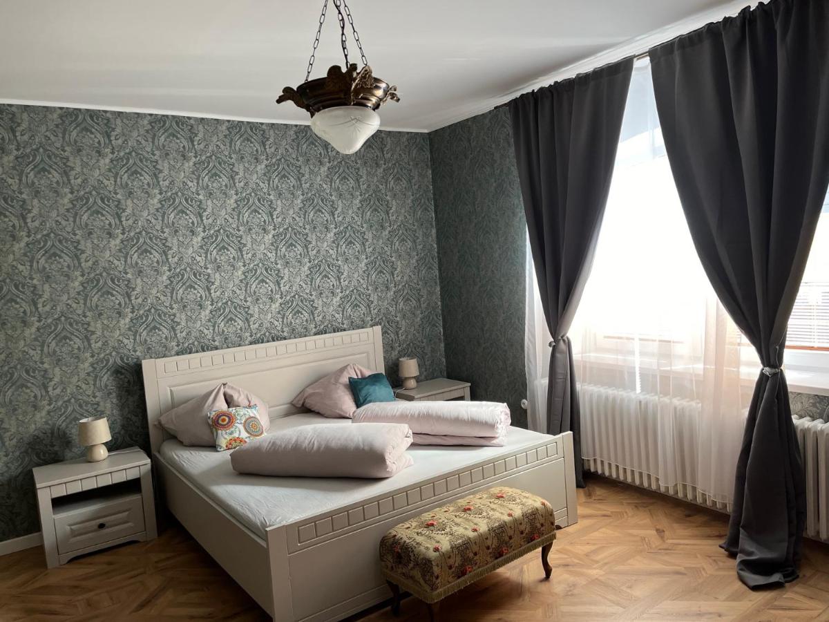 Apartments Zámoček Staré časy - Hizvo