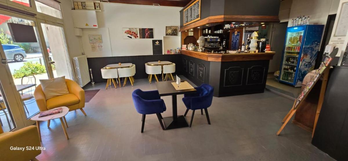 Hôtel Restaurant Les Alizes Loriol Le Pouzin - Housity