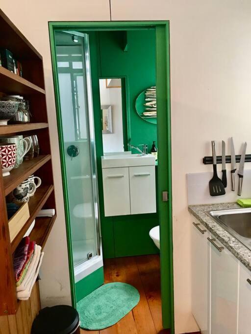 Compact Cutie - Cuba Mall, Central Wellington - Hizvo
