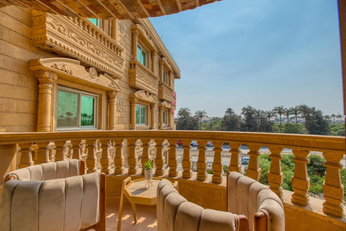 Golden palm sunrise inn - Housity