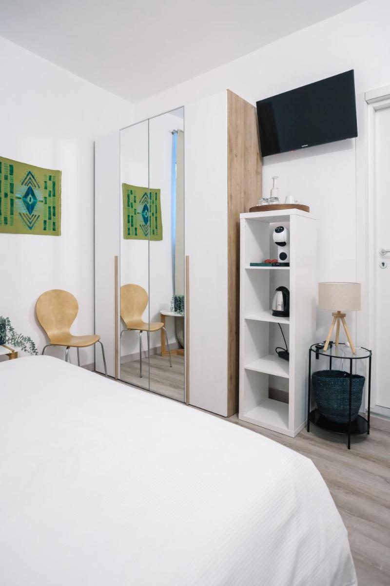 Flora Inn Scotti's House - Due passi in centro - Housity