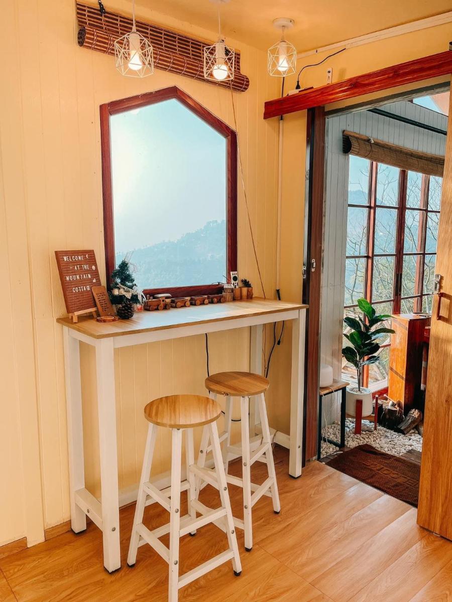 At The Mountain Cottage, Tiny Home at Doichang with Hot tub Included Breakfast and Dinner - Housity