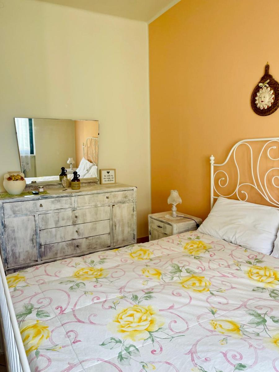 Grandma's garden house - Housity