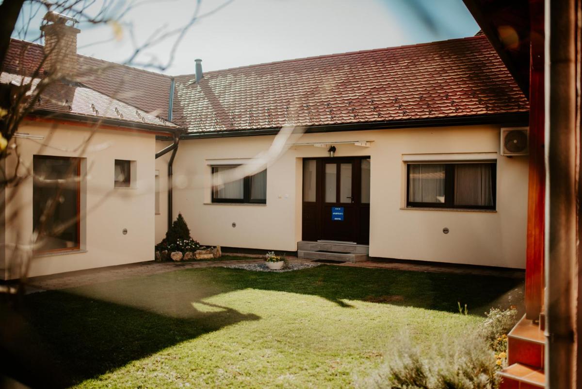 Apartments Peric - Županja - Housity