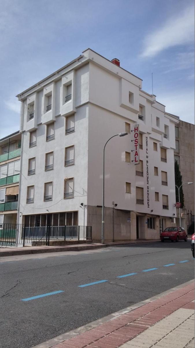 Hostal Blazquez Sanchez - Housity