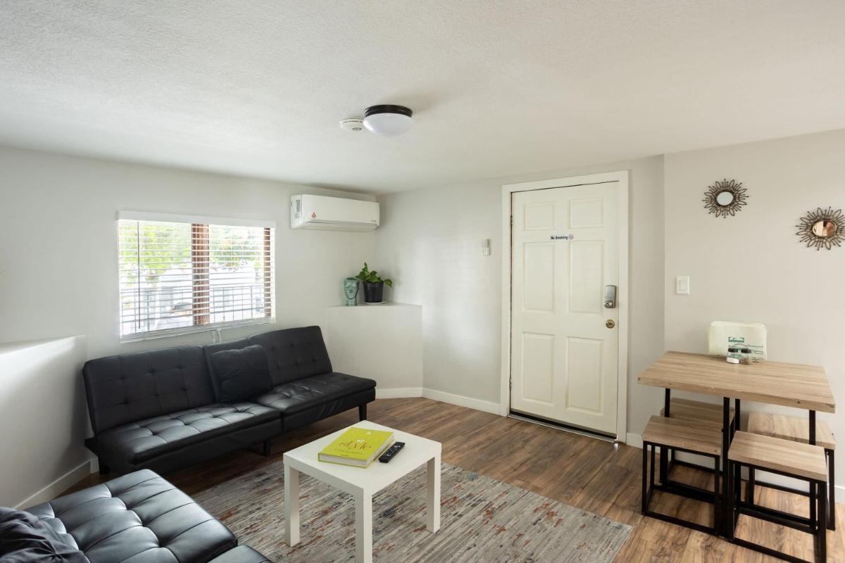 Spacious Guest Suite Amazing Location - Housity