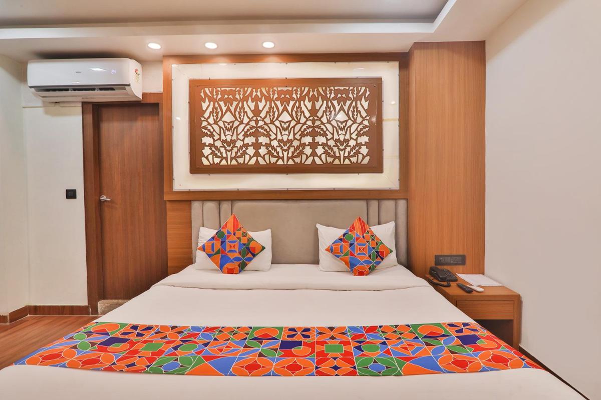 FabHotel Shaurya Inn - Housity