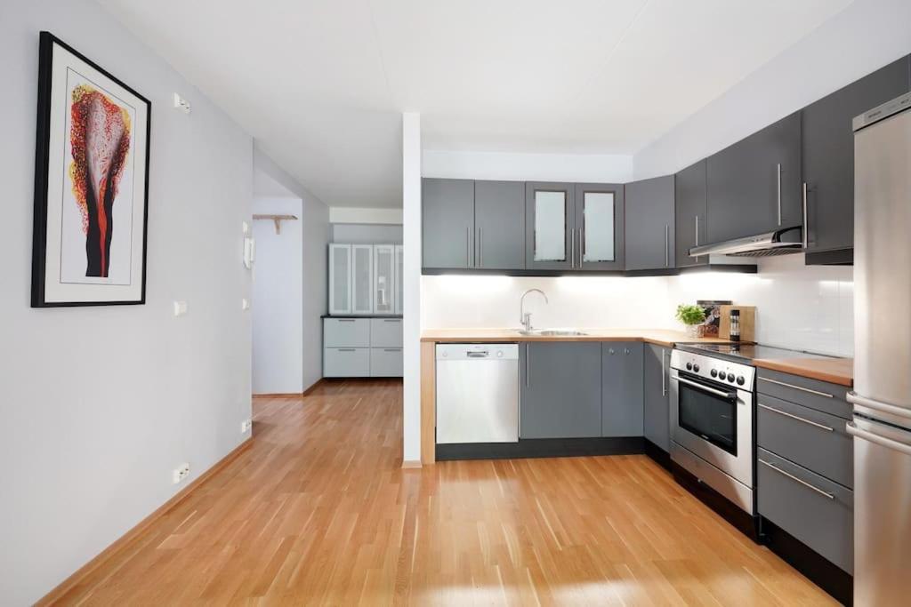 Suitetrails - Central Apartment for ONS 2024