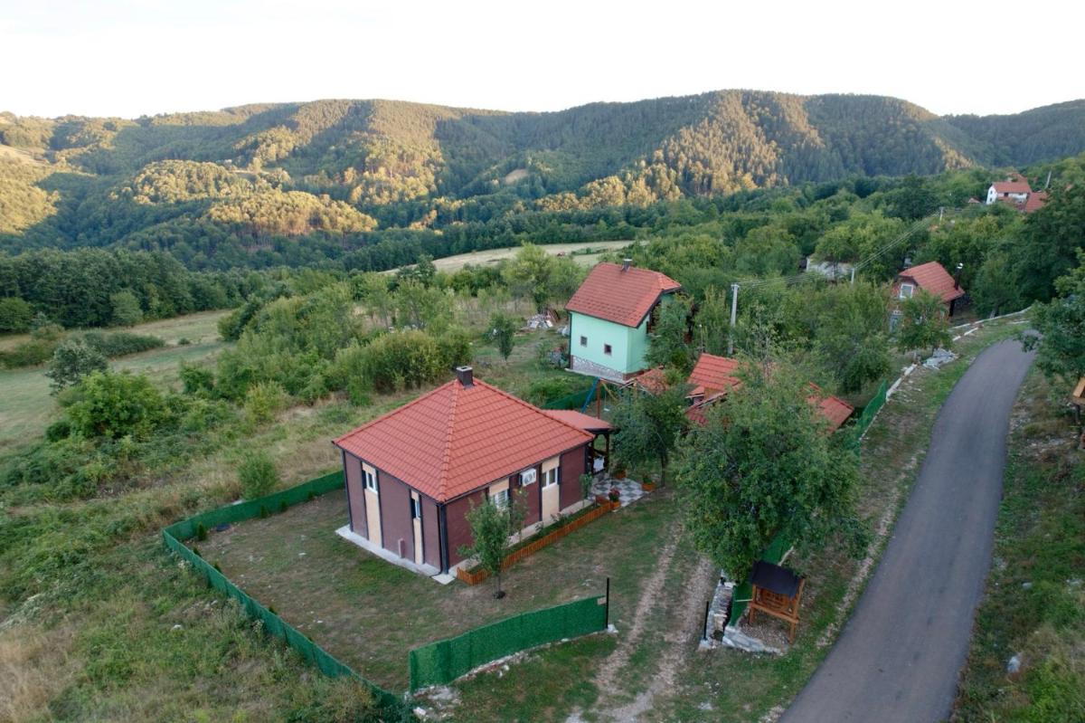 Konak kod munje - Housity