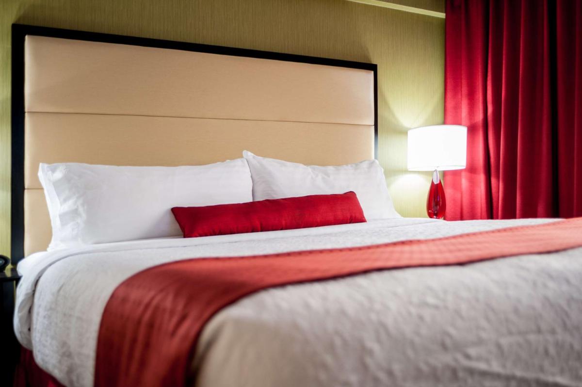 Inn at Fox Chase - BW Premier Collection - Housity