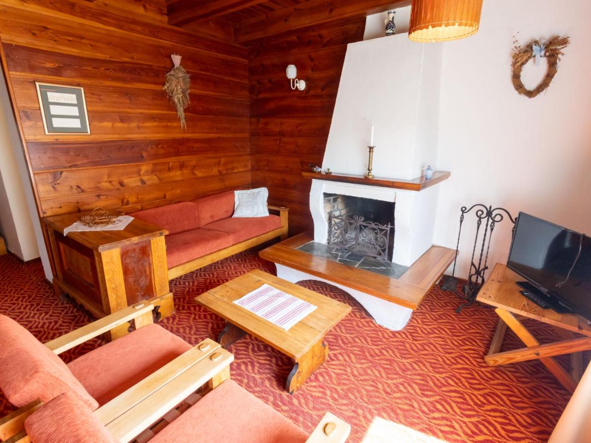 Holiday Home Jestřebice 8 by Interhome - Housity