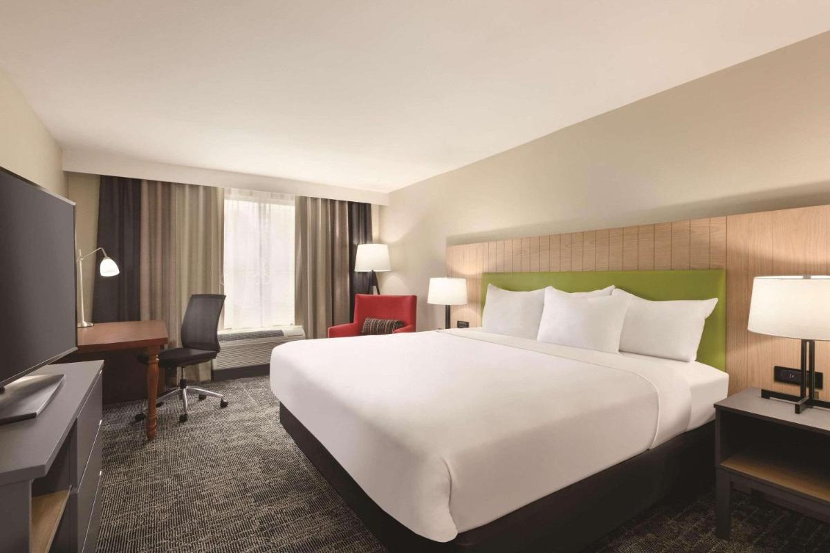 Country Inn & Suites by Radisson, Macon West, GA - Housity
