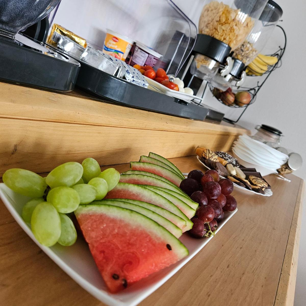 Hotel Garni - Housity