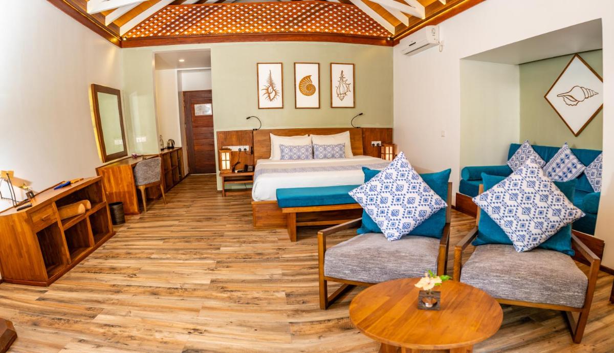 Kudafushi Resort & Spa - Housity