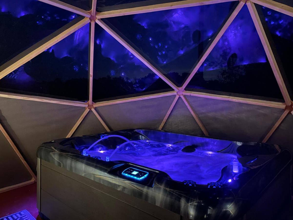 La Grande Oasis-spa-jacuzzi-sauna-bain nordique-insolite-dôme - Housity