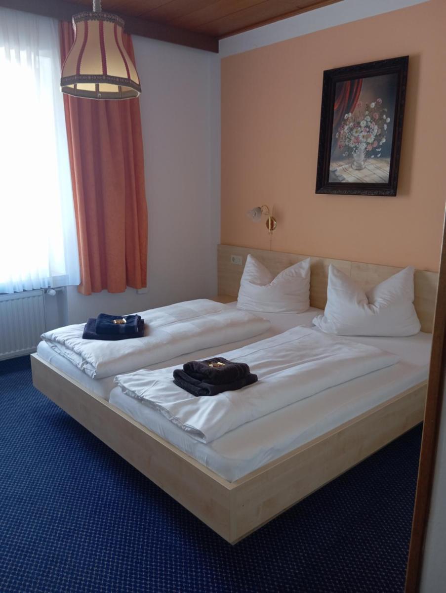 Hotel Burgwald - Housity