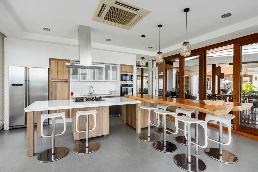 5 Bed Sea View Villa in Bophut - KBR25 - Hizvo