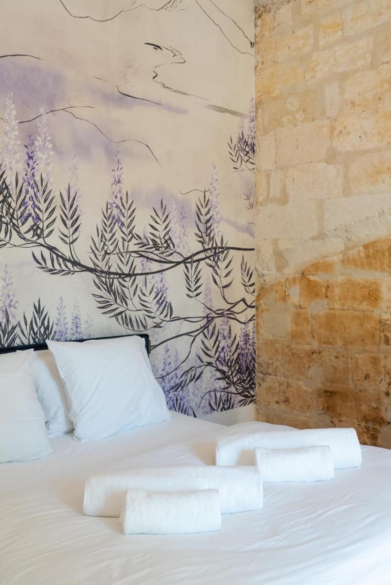 L'Heure Bleue - Housity