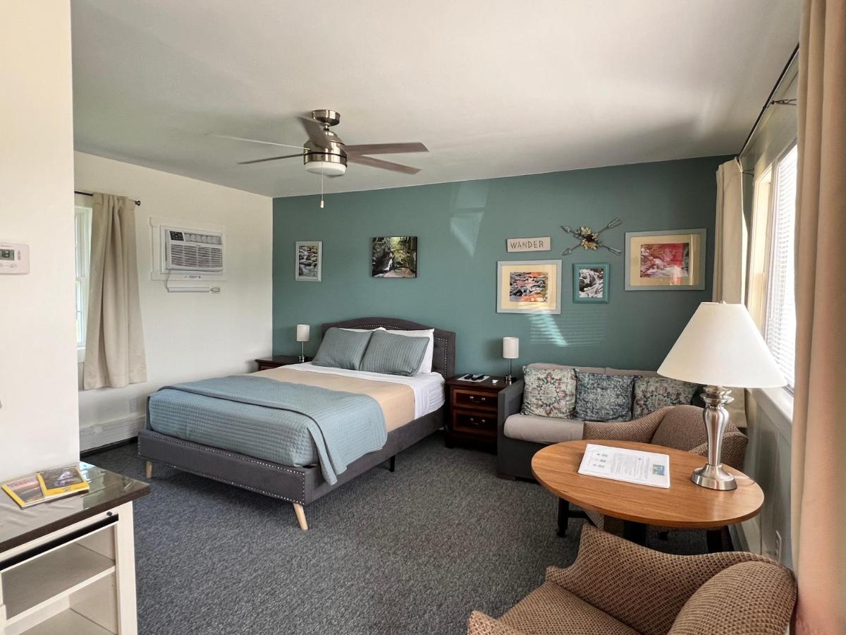 Profile Deluxe Motel - Housity
