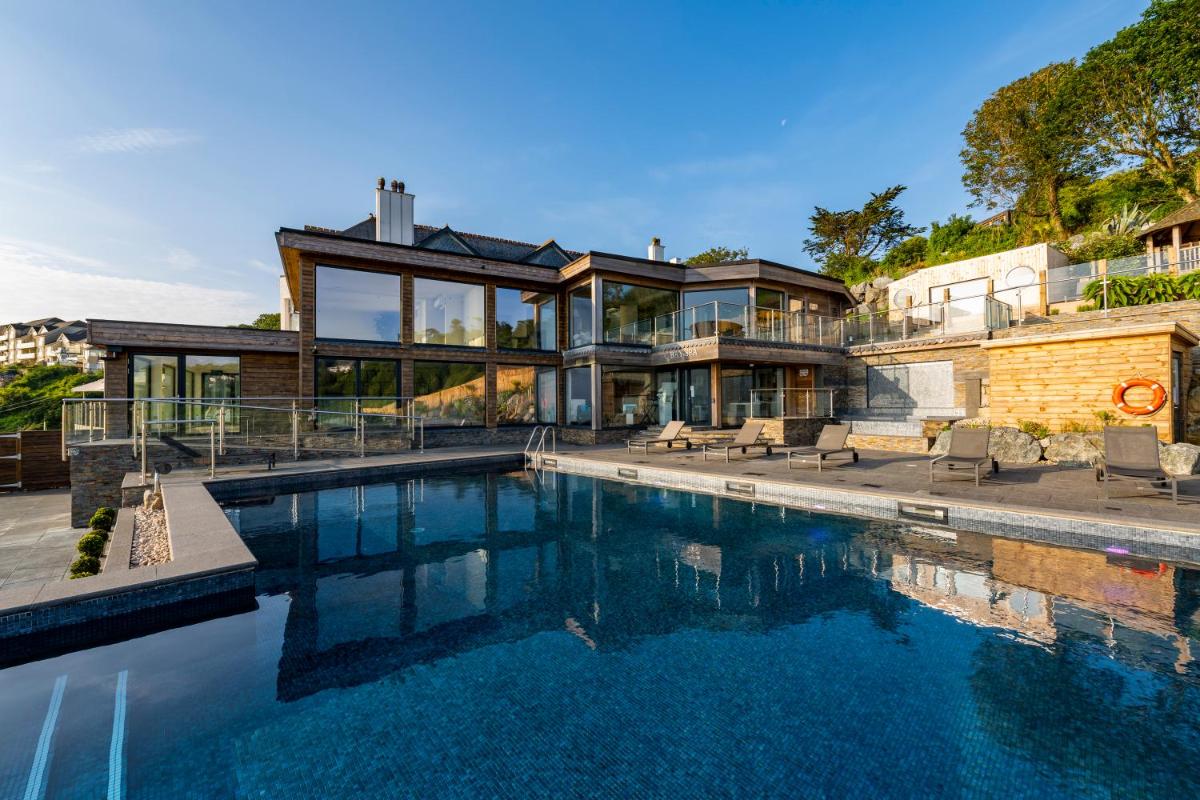 Carbis Bay and Spa Hotel - Housity