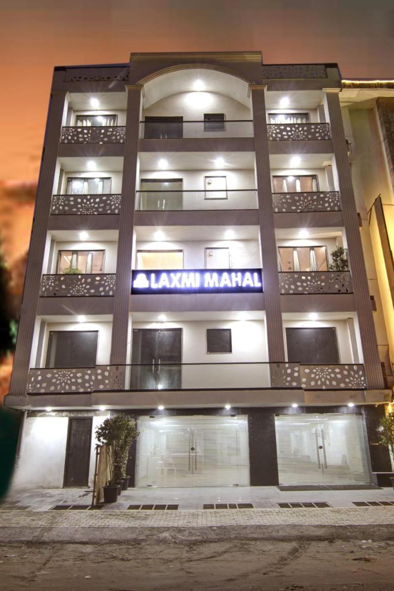 Laxmi Mahal Hotel - Housity