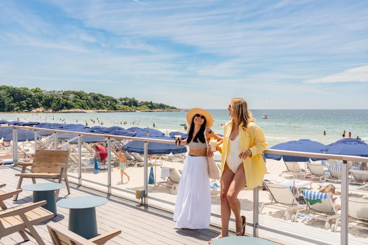 Sea Crest Beach Resort - Housity