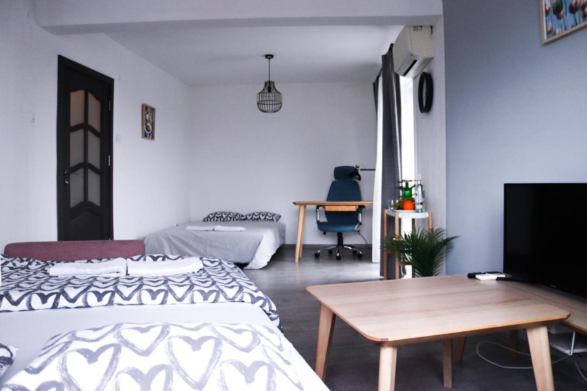 Scandinavian Style Apartment with Panoramic View - Housity