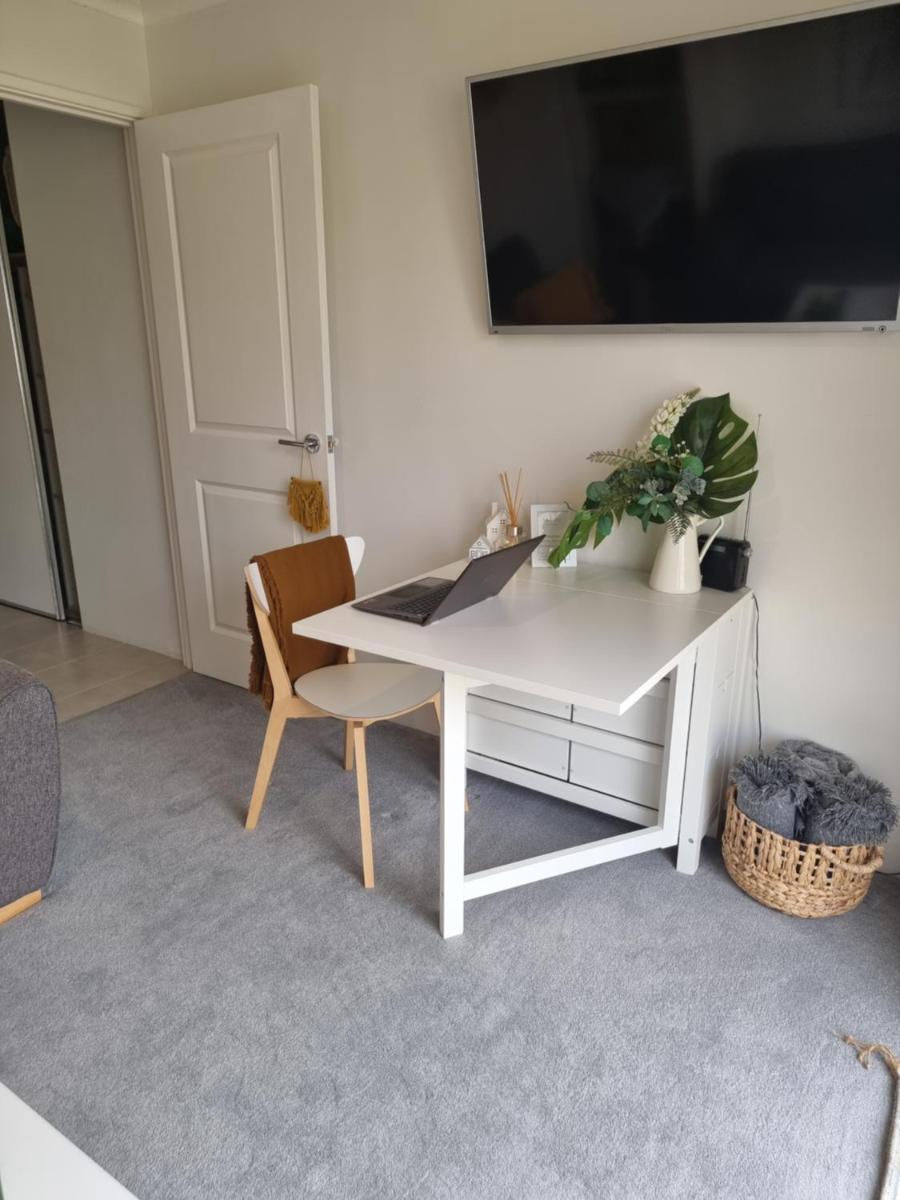 Queen bed apartment- No sharing, your very own space - Housity