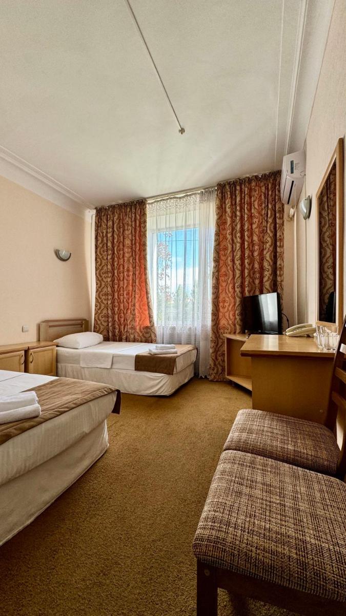 Hotel Zhambyl - Housity