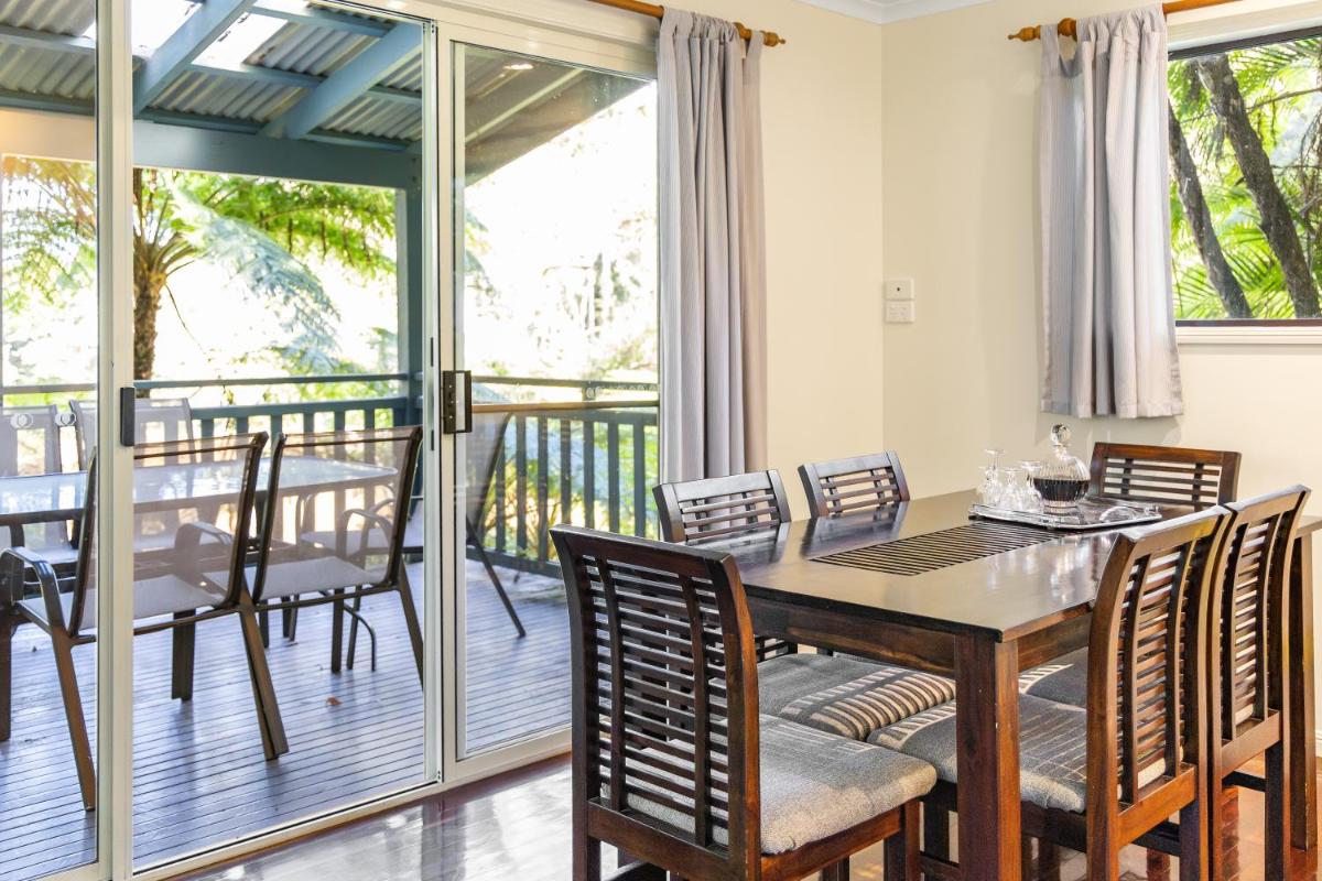 Montville Country Cabins - Housity